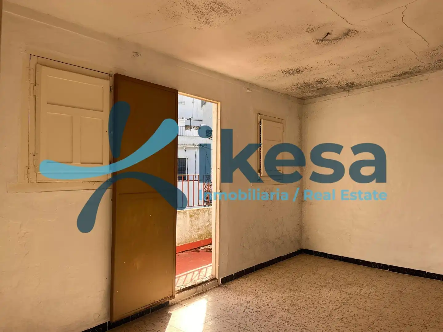 Casa adosada en venta en Badolatosa