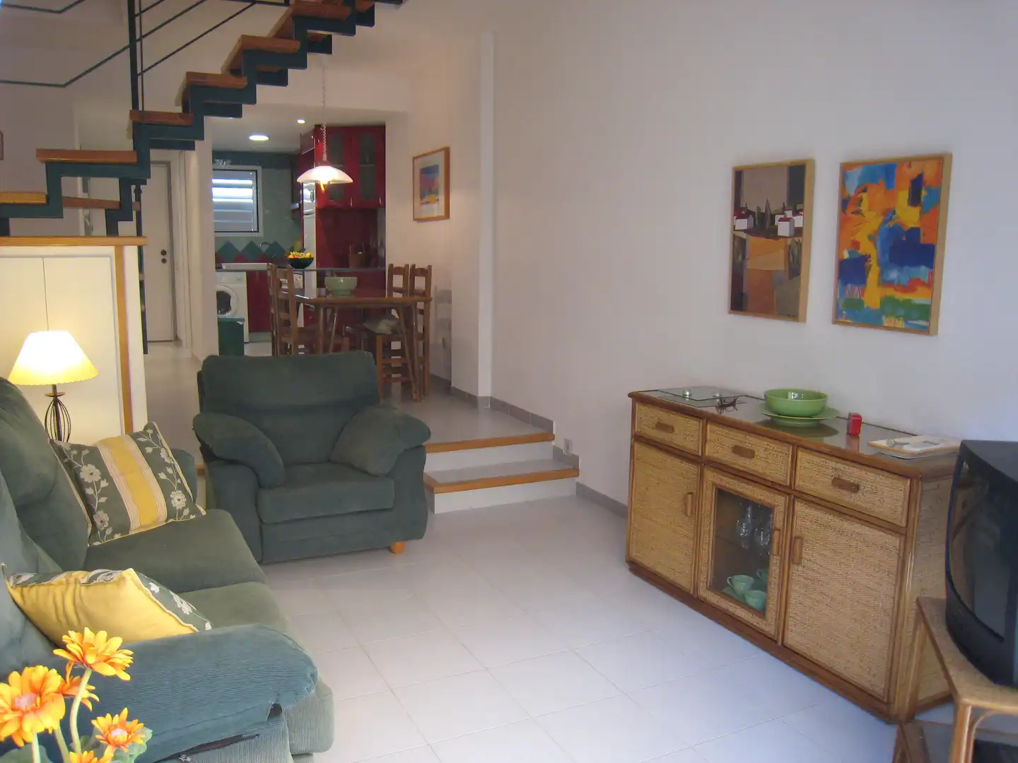 Wohnung zum Verkauf in L'Estartit mit Klimaanlage, Privatgarten und Terrasse