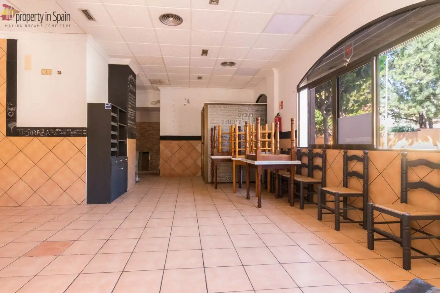 Local en venta en Calle PINTOR GASTON CASTELLO, Centro