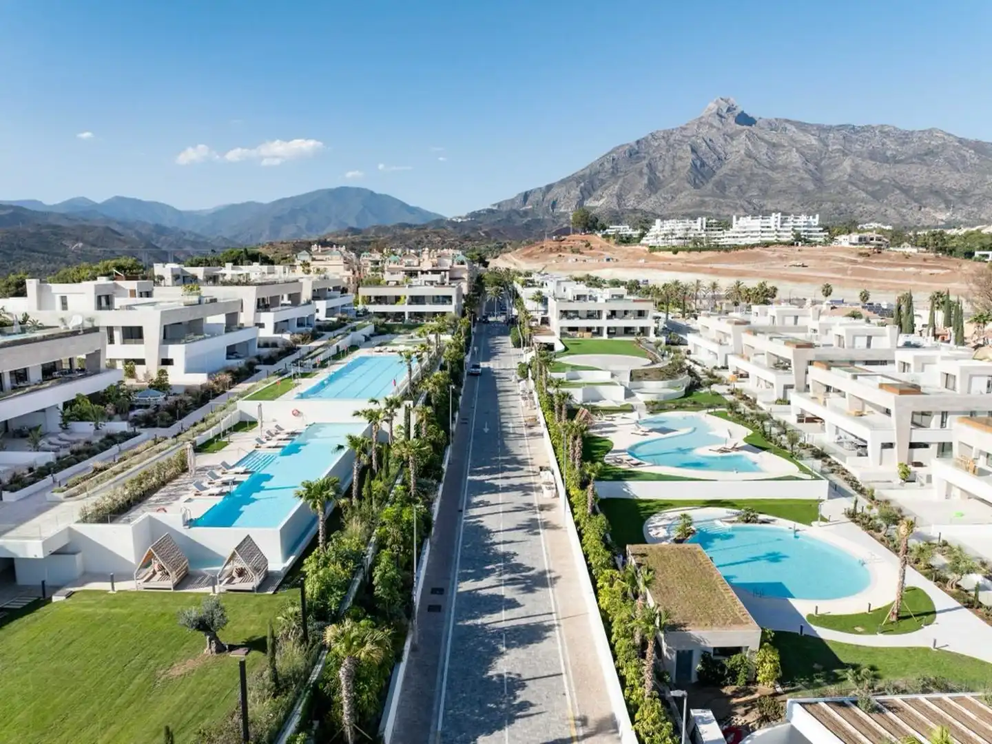 Exterior view of Apartments for sale in Marbella  with Air Conditioner, Terrace and Storage room