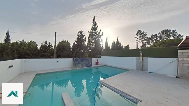 Casa adosada en Venta en Núcleo urbano