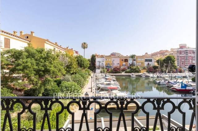 Casa adosada en Venta en Calle Farmaceutico Esteban Andrés en Port Saplaya