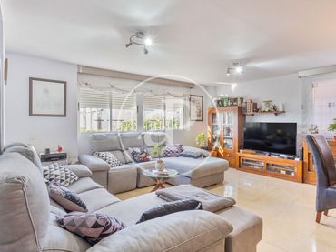 Doppelhaushälfte mit Garten zum Verkauf in Playa