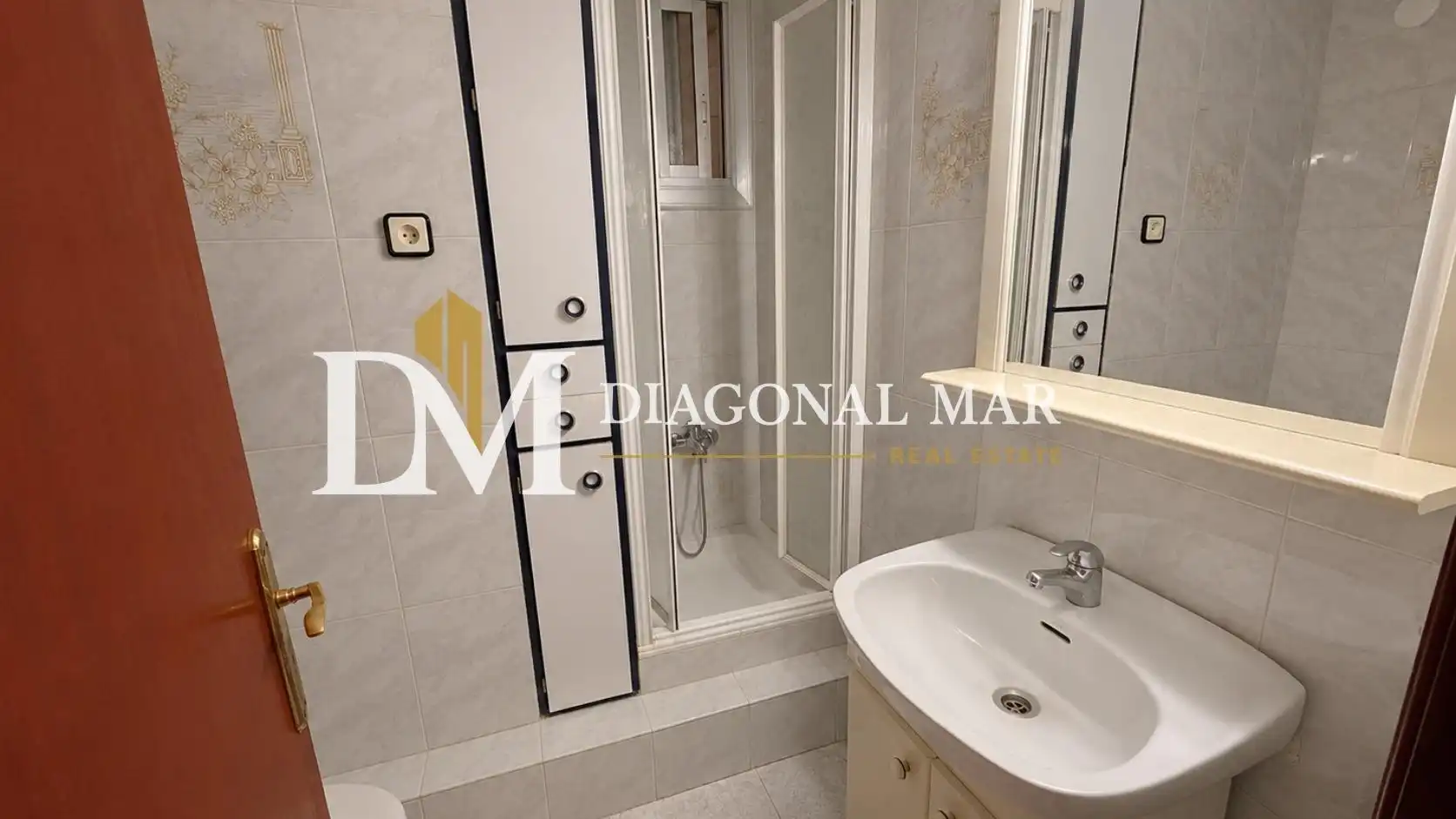 Baño de Piso en venta en Barcelona con Balcón