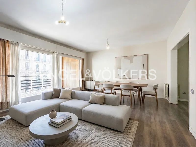 Sala de estar de Piso en venta en  Barcelona Capital con Aire acondicionado, Calefacción y Parquet