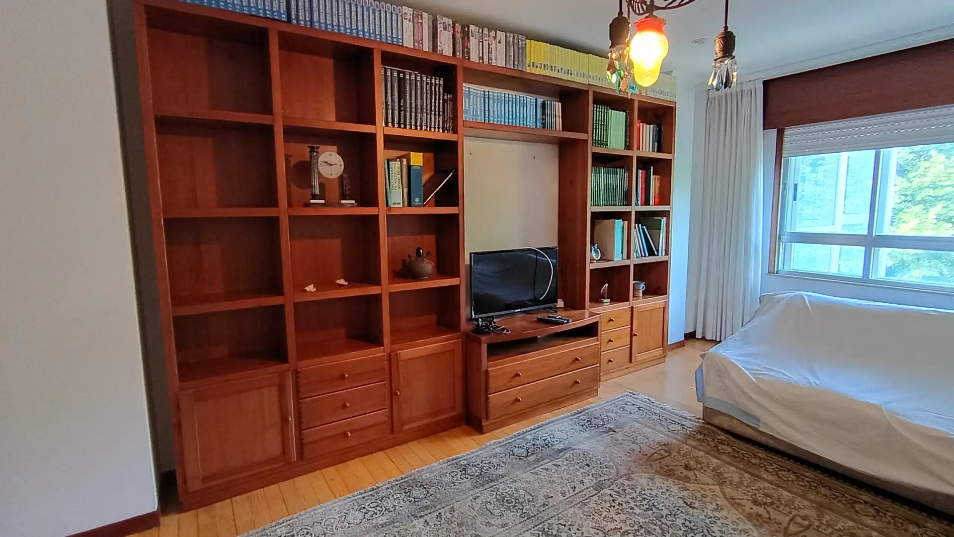 Sala de estar de Piso de alquiler en Teo con Amueblado, Horno y Lavadora