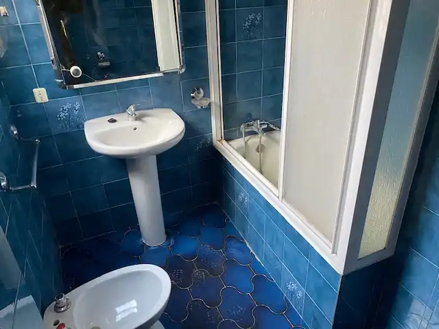 Baño de Casa adosada en venta en Jabugo con Terraza y Balcón