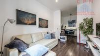 Living room of Flat to rent in  Madrid Capital  with Air Conditioner, Heating and Furnished