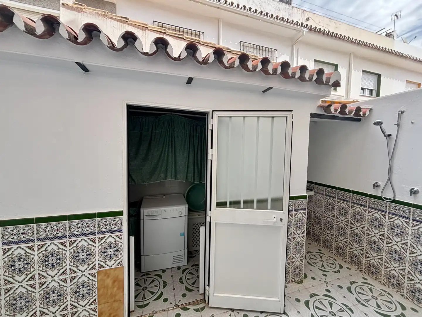 Terrasse von Einfamilien-Reihenhaus zur Miete in Mijas mit Klimaanlage, Heizung und Möbliert