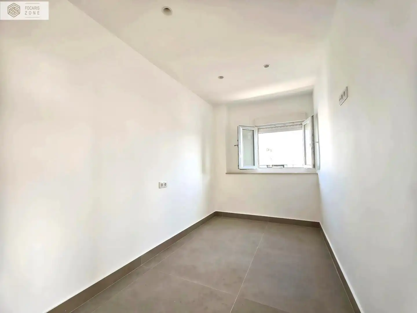 Flat with balcony for sale in Calle Maestra Miret, imagen 5