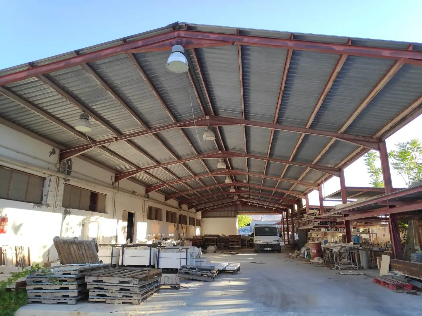 Vista exterior de Nau industrial en venda en Hondón de las Nieves / El Fondó de les Neus