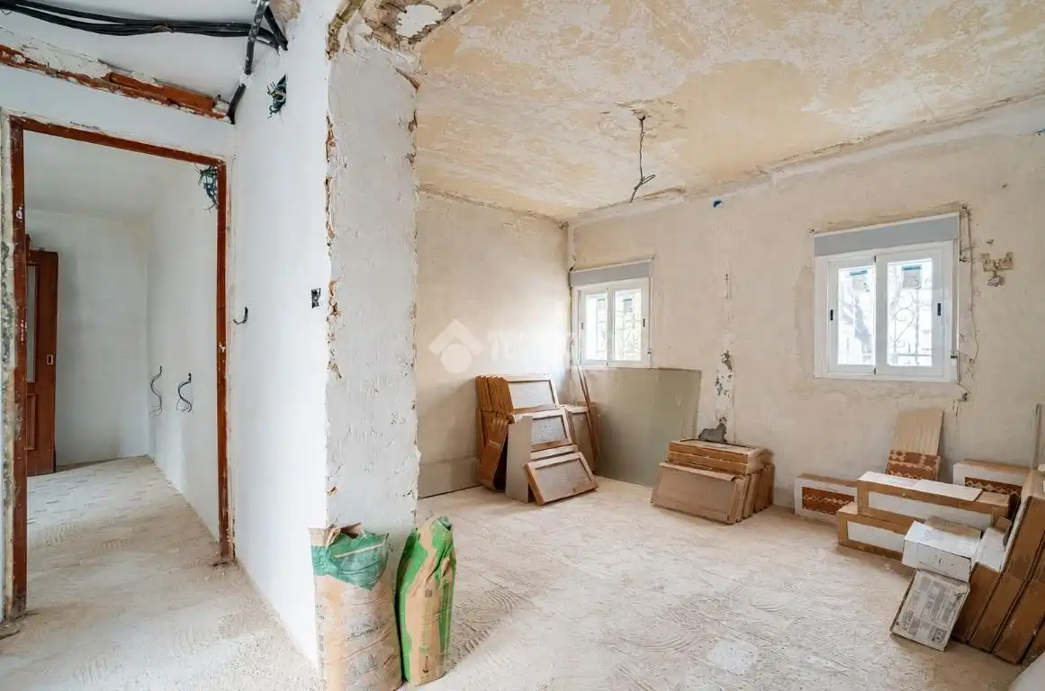 Flat for sale in Granada