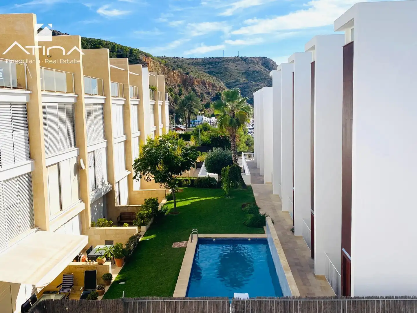 Vista exterior de Dúplex en venta en Jávea / Xàbia con Calefacción, Terraza y Amueblado