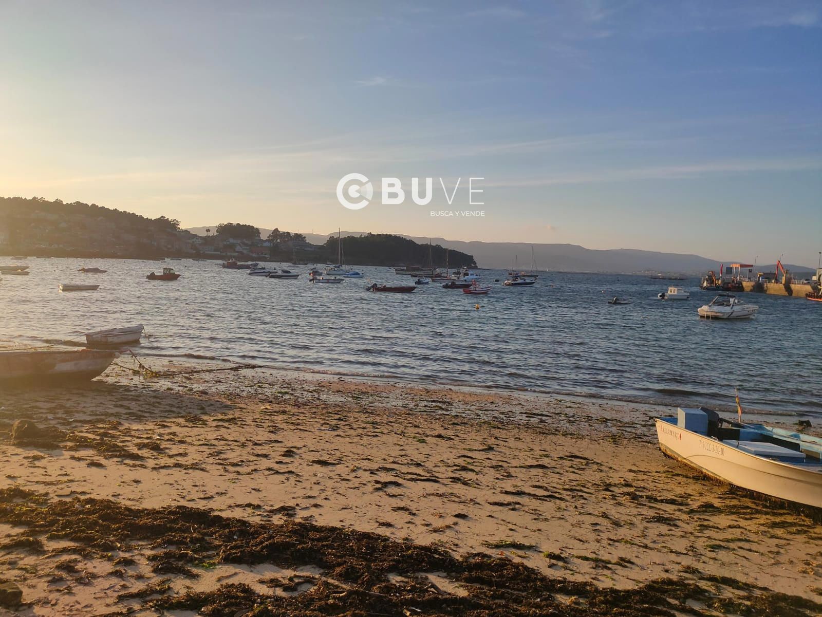 Exterior view of Single-family semi-detached for sale in A Illa de Arousa   with Air Conditioner, Terrace and Storage room