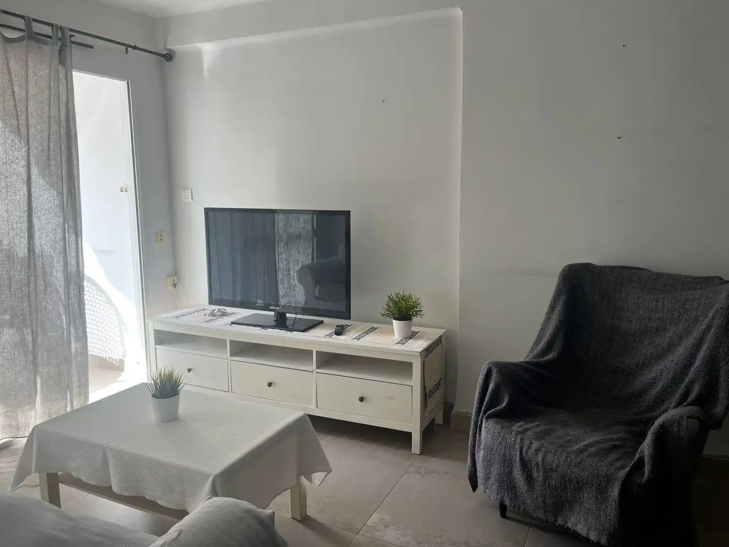 Sala de estar de Piso en venta en Vélez-Málaga con Aire acondicionado y Terraza