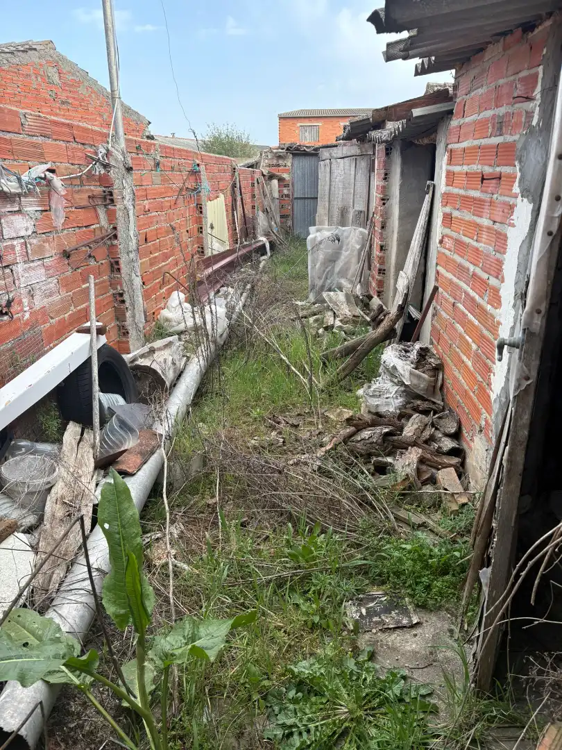Jardí de Casa o xalet en venda en Alcazarén amb Jardí privat, Terrassa i Traster