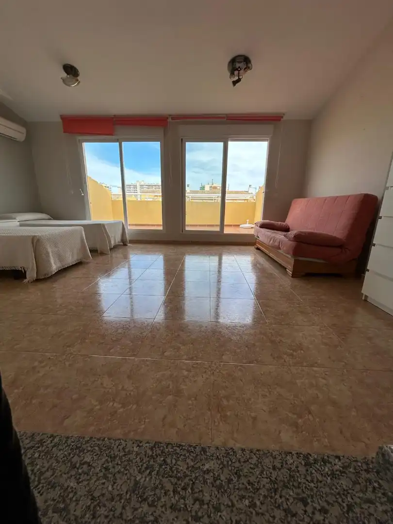 Sala de estar de Ático en venta en Oropesa del Mar / Orpesa con Aire acondicionado, Jardín privado y Terraza