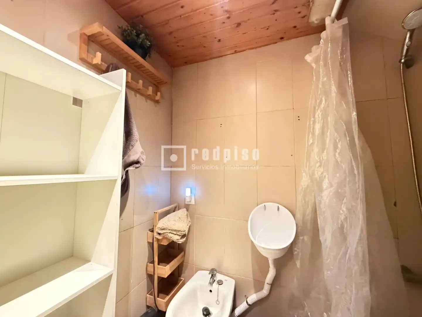 Badezimmer von Wohnung zur Miete in Madrid mit Klimaanlage, Heizung und Terrasse