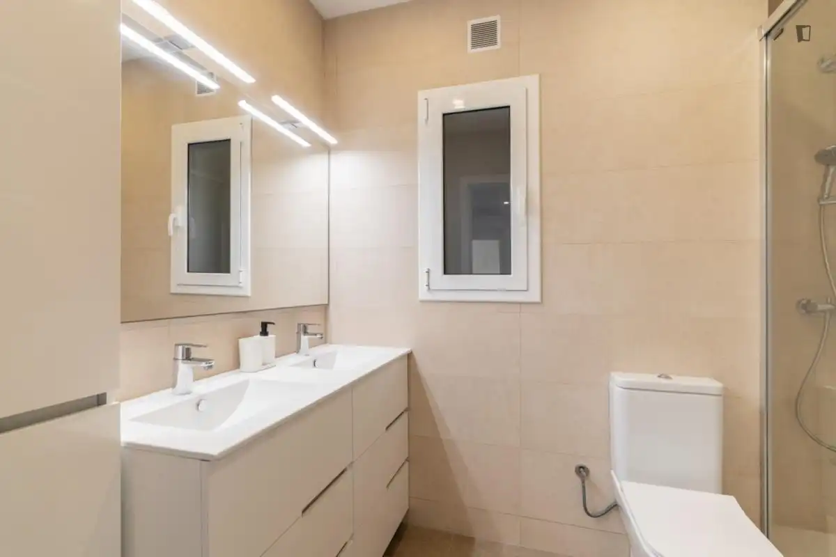 Habitació a Sant Gervasi- Galvany