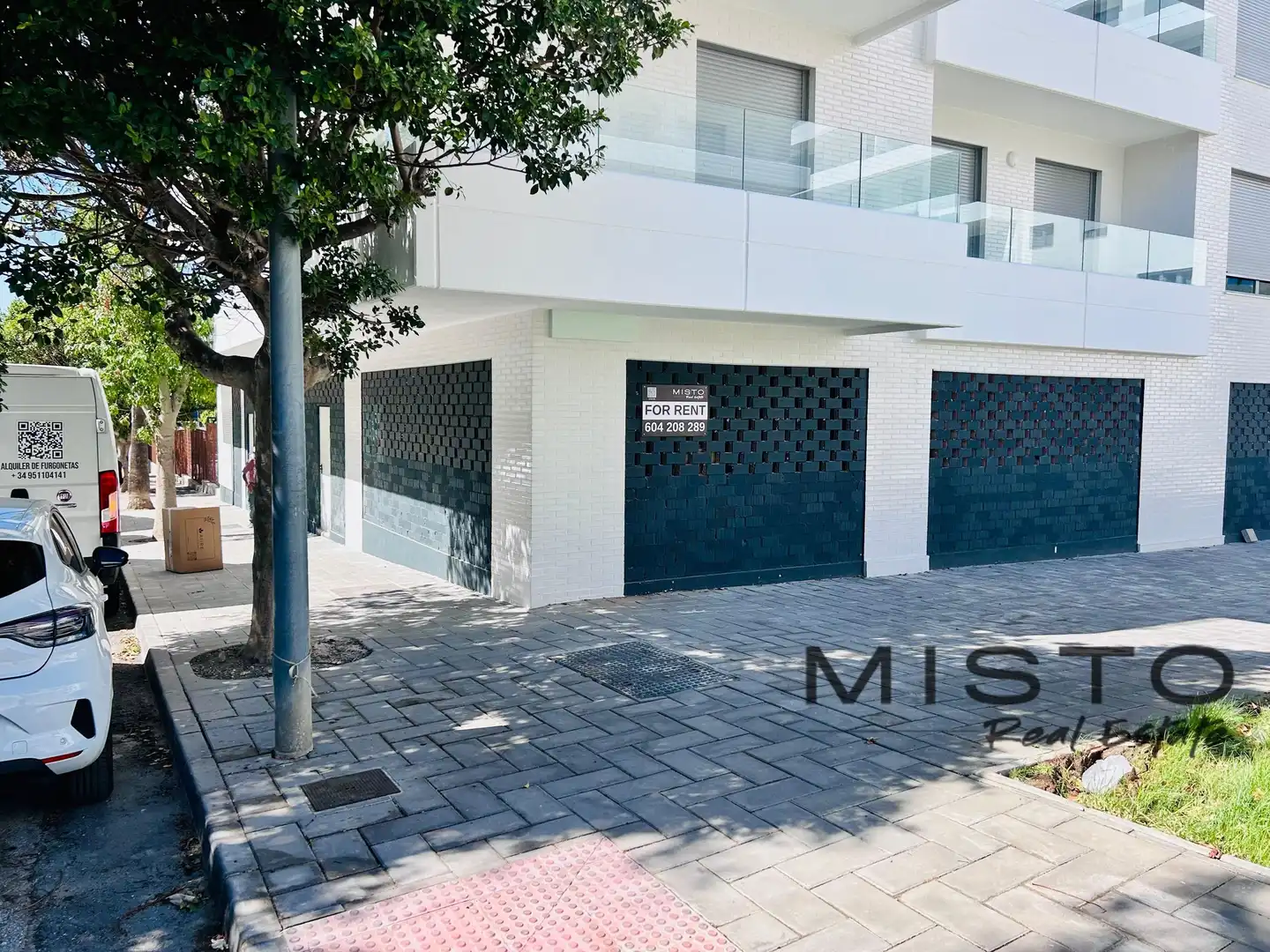 Local comercial en alquiler en Calle Quevedo  escalera