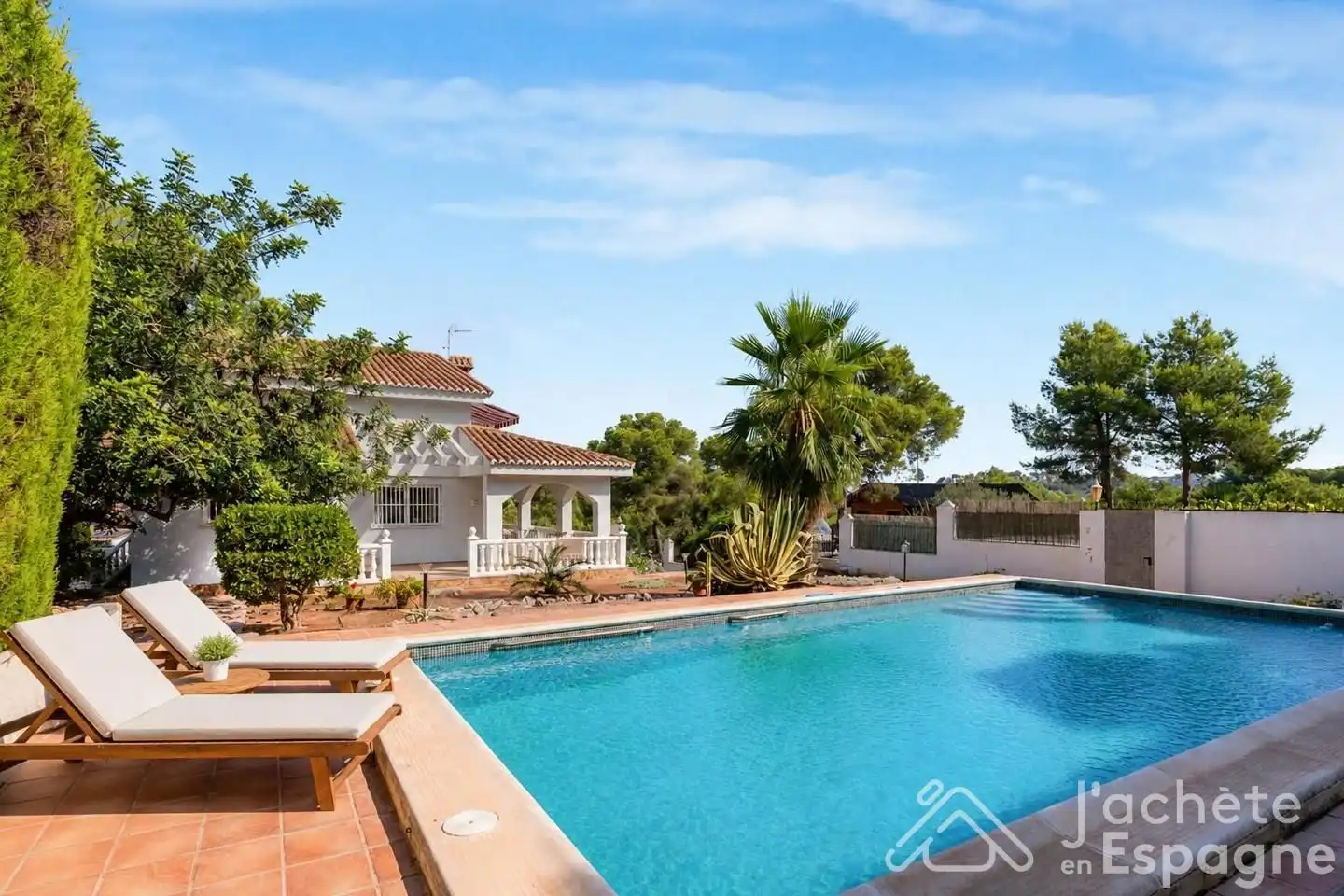 Vista exterior de Casa o chalet en venta en Gilet con Aire acondicionado, Jardín privado y Terraza