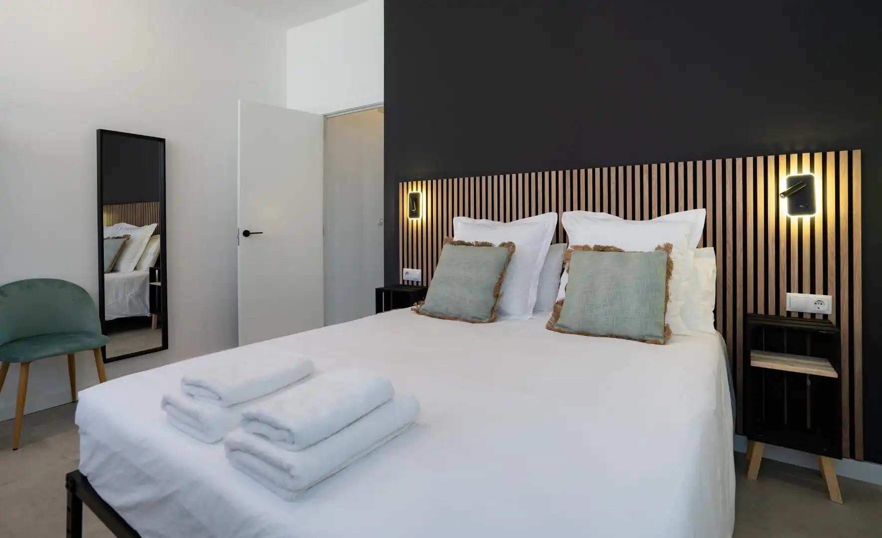 Bedroom of Apartments for sale in Málaga  with Community pool