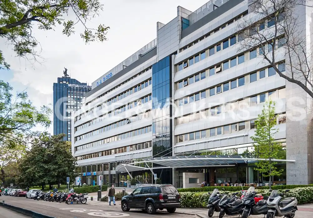 Vista exterior de Ático en venta en Madrid con Aire acondicionado, Calefacción y Terraza