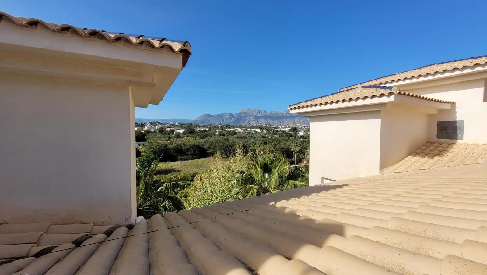 Außenansicht von Dachboden zum Verkauf in L'Alfàs del Pi mit Klimaanlage, Terrasse und Möbliert