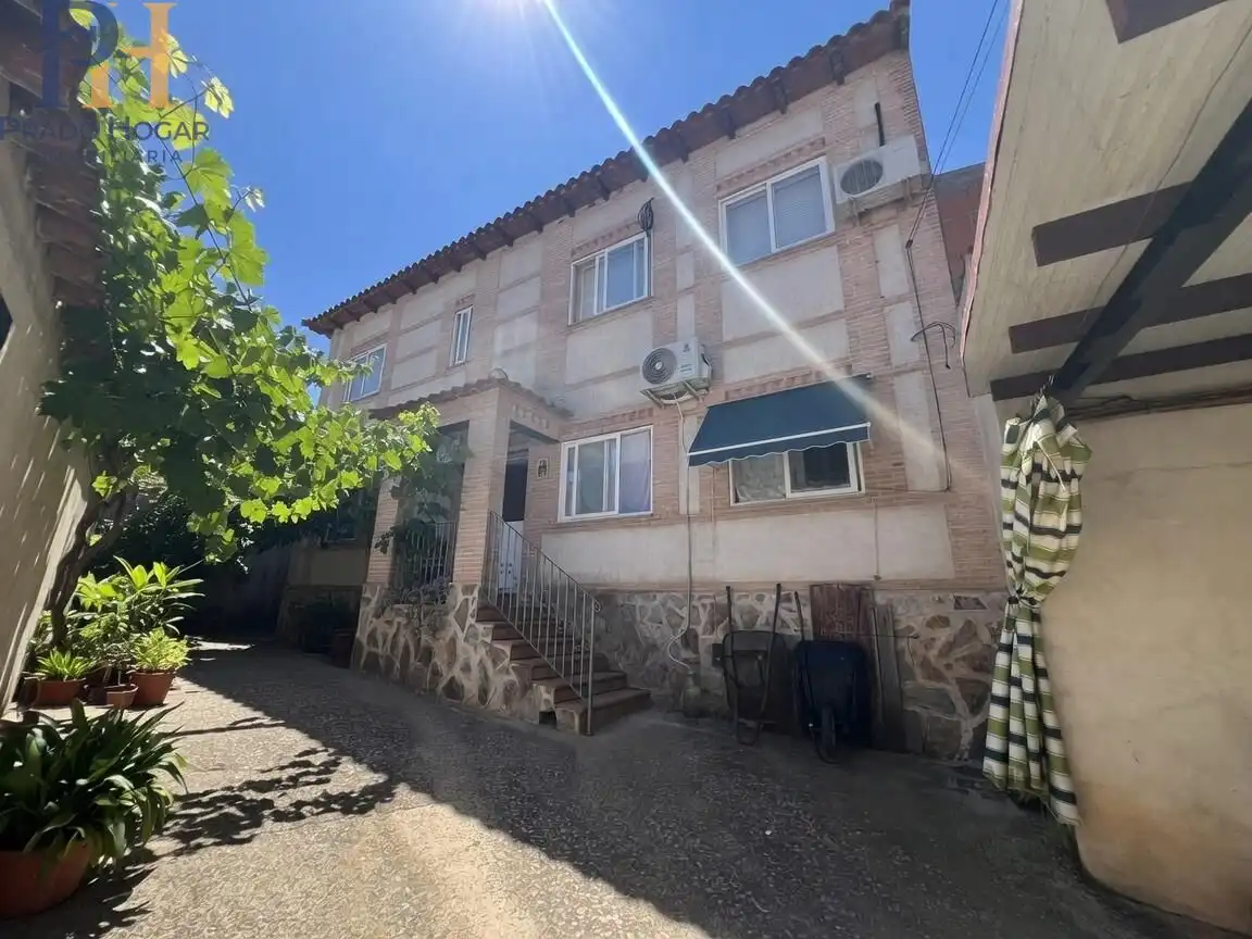 Casa con giardino in vendita a Los Navalmorales