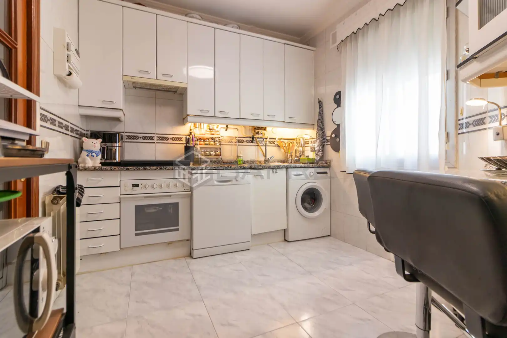 Flat with lift for sale in Calle de Anzuola, imagen 24