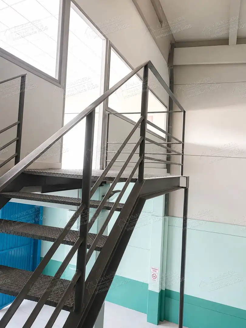 Nave industrial en venta en Alcalá de Guadaira