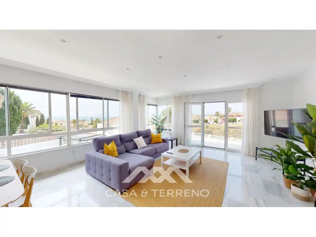 House with terrace for sale in Calle Claveles, imagen 6