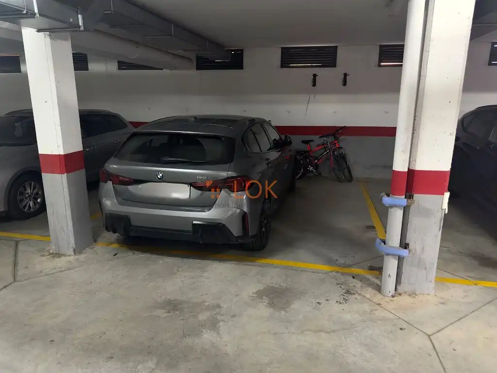 Parking de Piso en venta en Lo Cea