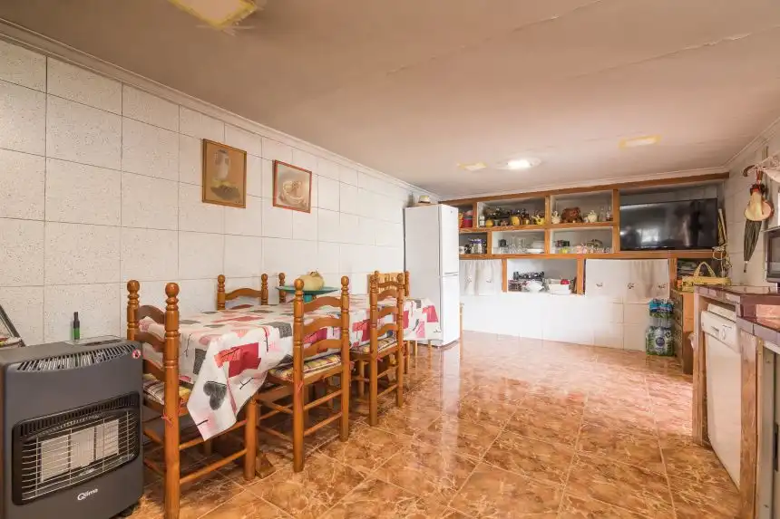 Cuina de Casa o xalet en venda en Tibi amb Aire condicionat, Piscina i Moblat