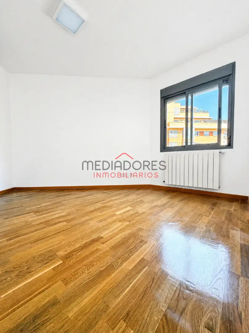 Piso con terraza en venta en Avenida de Francisco Pi y Margall, imagen 15