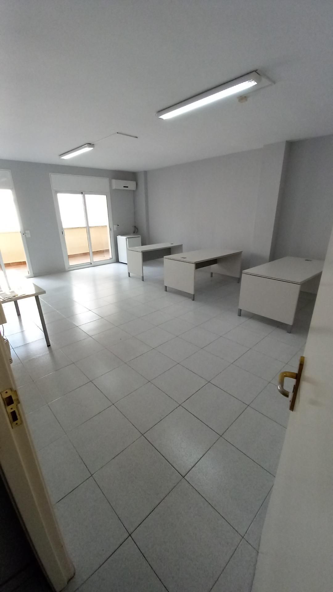 Office to rent in Mataró  with Air Conditioner