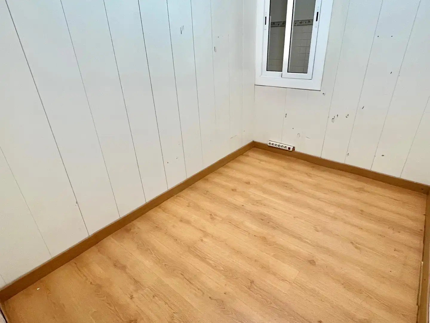 Schlafzimmer von Erdgeschoss zum Verkauf in Ripollet mit Parkett und Alarm