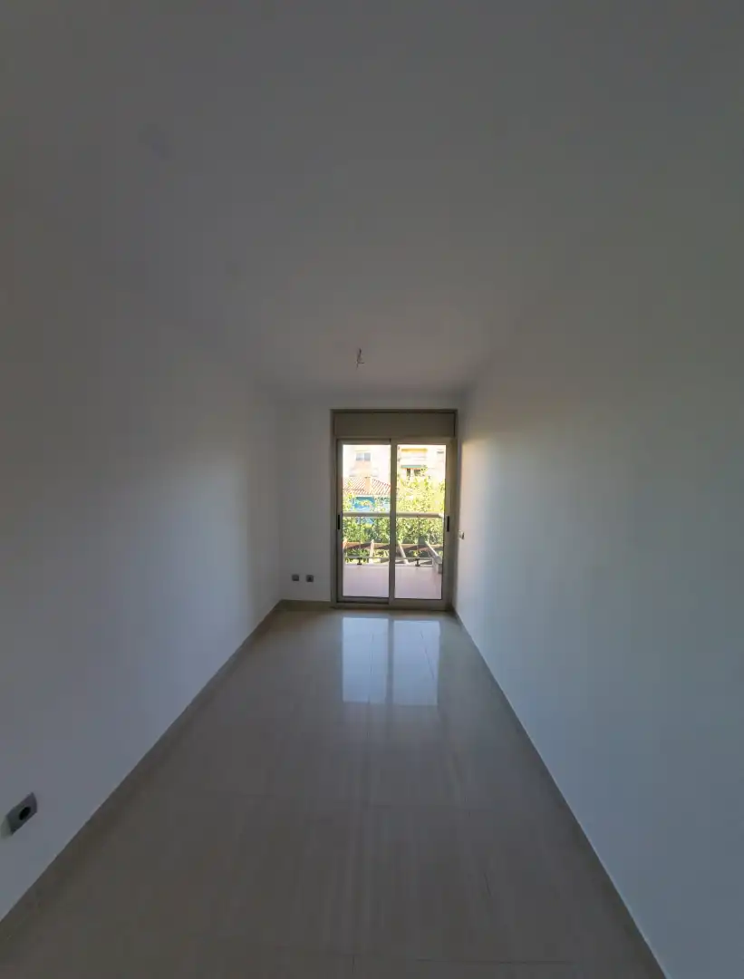 Casa aparellada amb terrassa en venda a Carrer d'Escornalbou 14, imagen 20