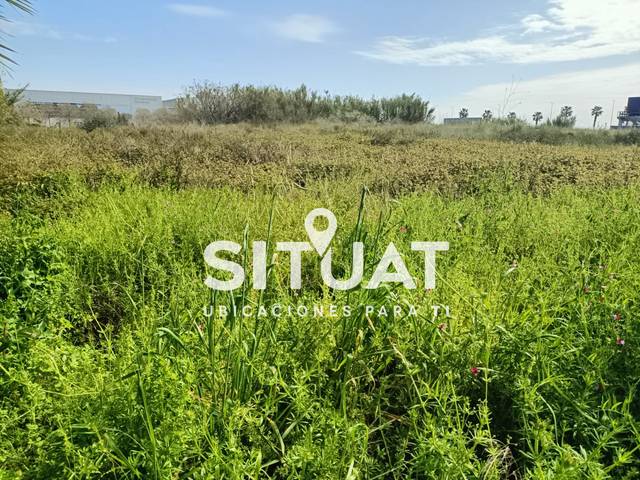 Terreno industrial en Alquiler en Carrer del Noi del Sucre, 25 en Vilamarina