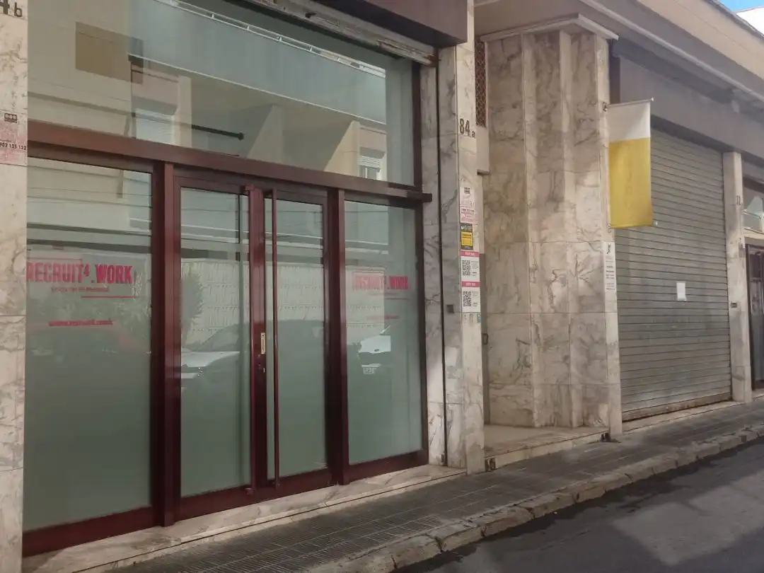 Local comercial de lloguer a Carrer de Vilamar 88