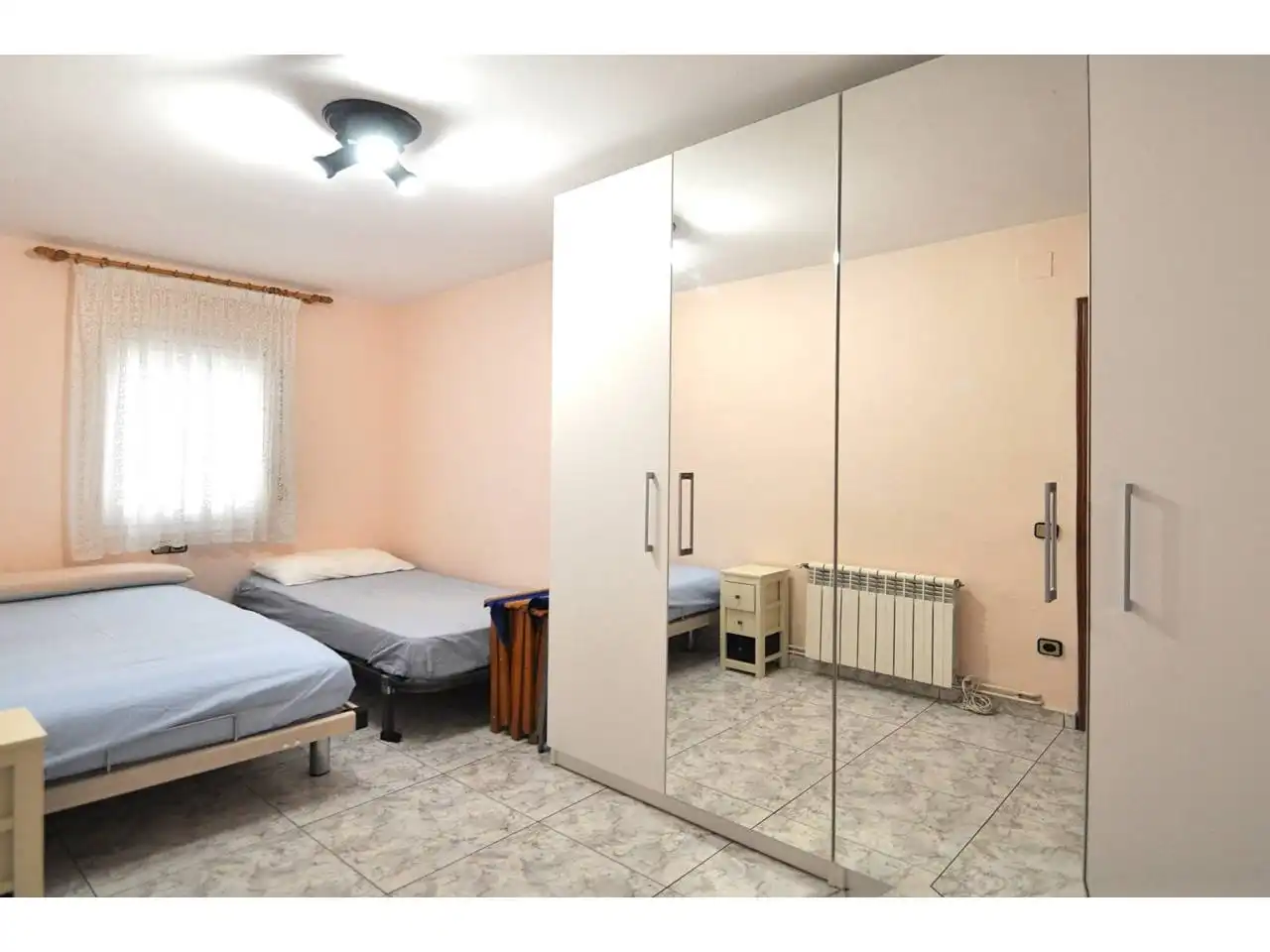 Schlafzimmer von Wohnungen zum Verkauf in Lloret de Mar mit Heizung, Möbliert und Balkon