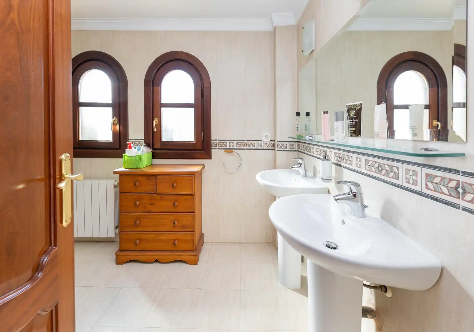 Bathroom of Houses for sale in Cájar  with Air Conditioner, Heating and Private garden
