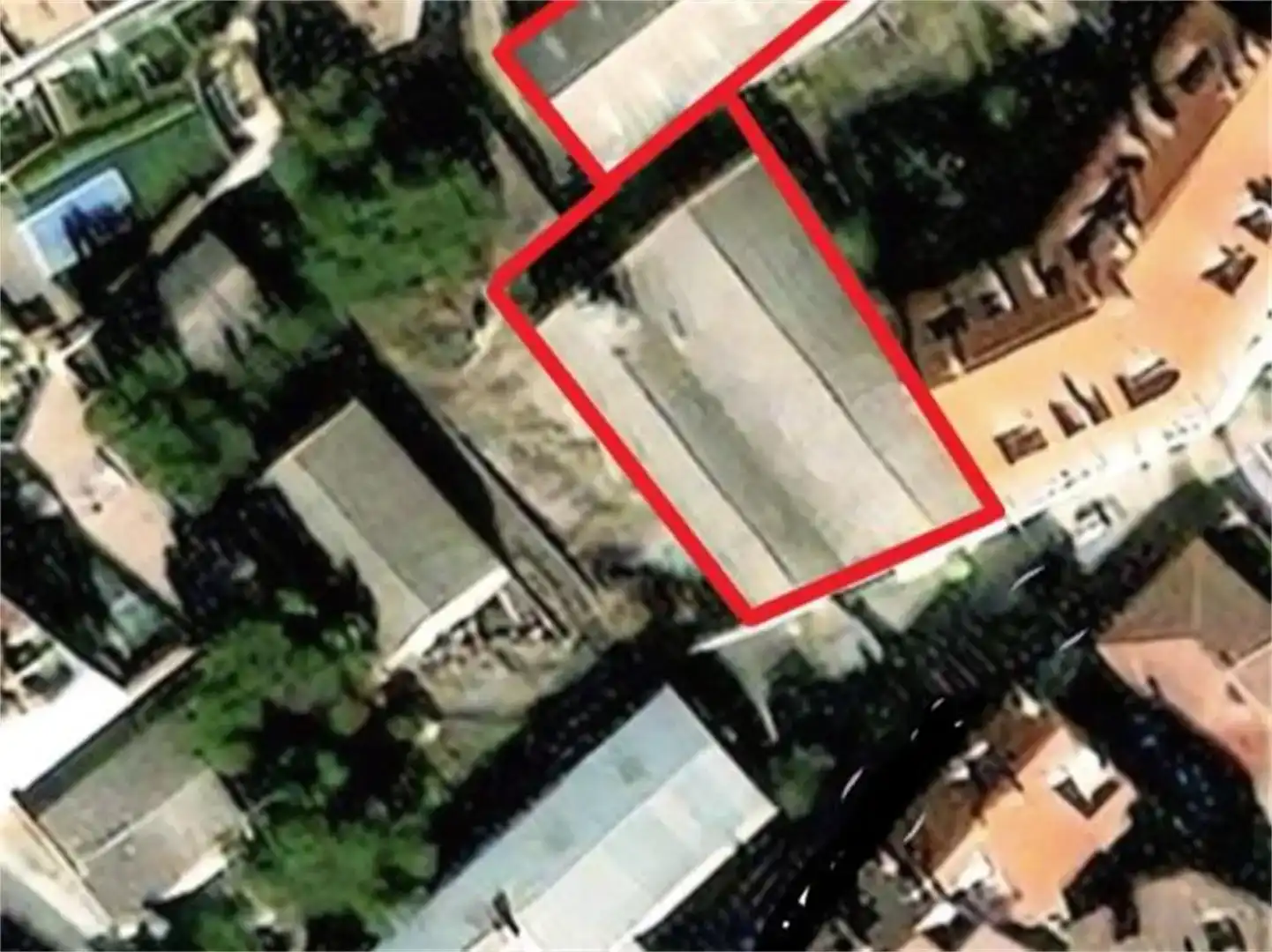 Industrial buildings for rent in Cadrete
