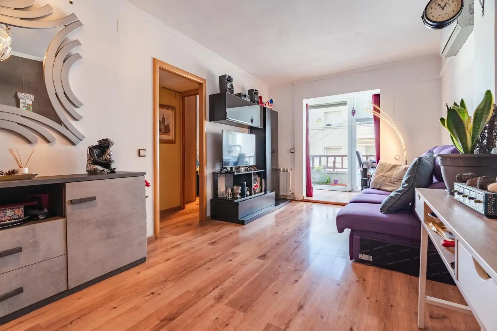 Piso con terraza en venta en Calle JOSEFA ALMIRALL 8