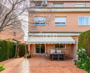 Jardí de Casa adosada en venda en Bétera amb Aire condicionat, Calefacció i Terrassa