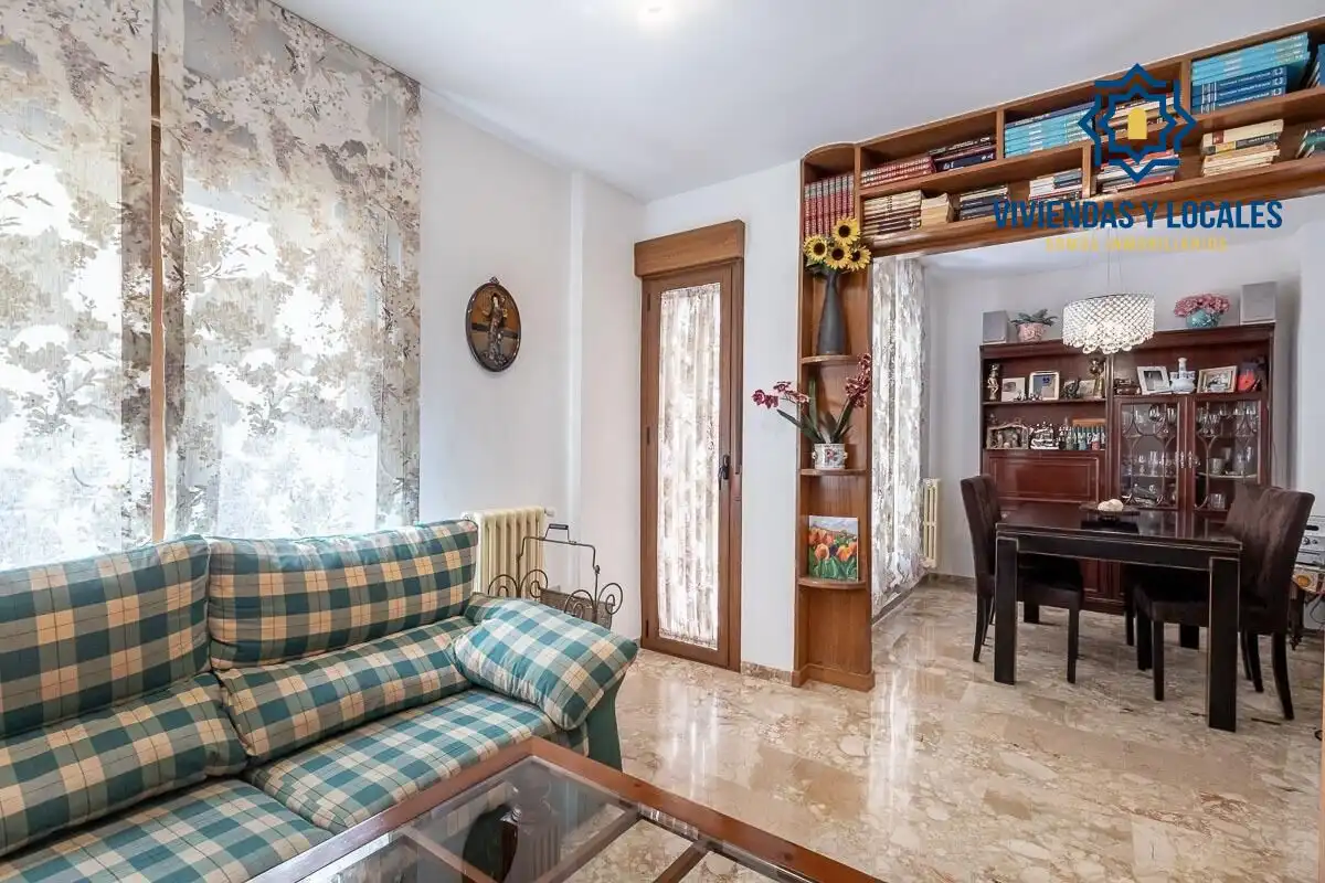 Piso con terraza en venta en Pasaje Conde Alcalá 2, imagen 2