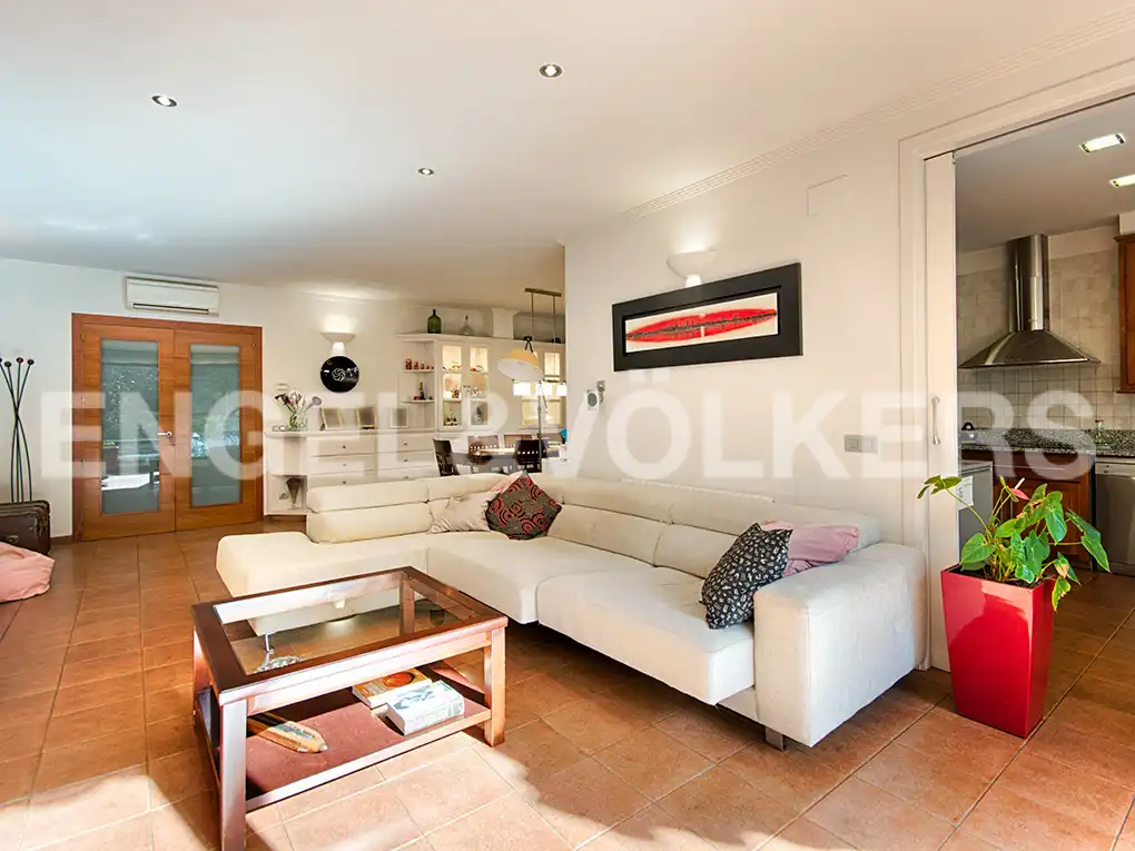 Terraced house with garden for sale in Carrer de González de Soto, imagen 8