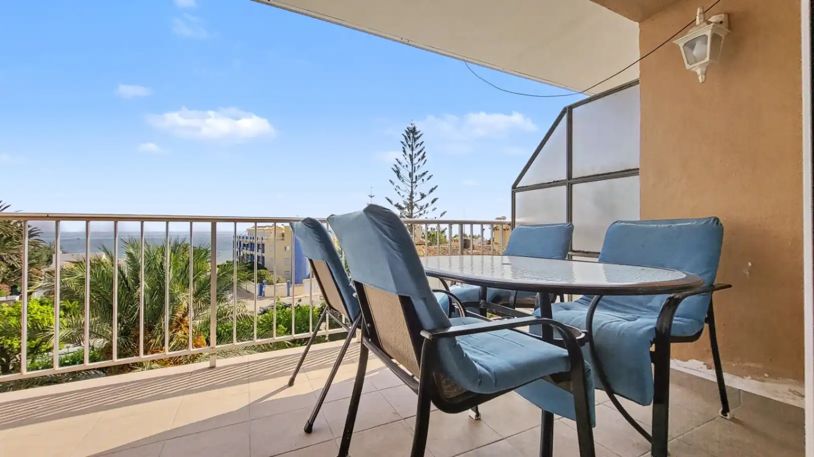 Penthouse for sale in Las Marinas / Les Marines