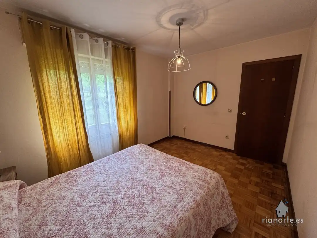Habitación de Piso en venta en Ribadesella con Calefacción