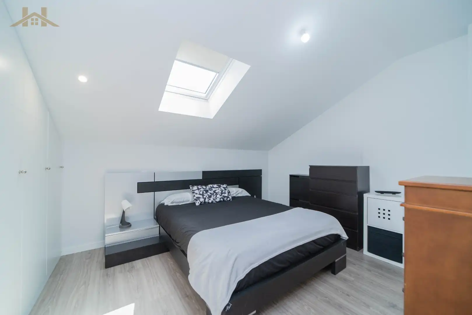 Habitación de Dúplex en venta en Navalcarnero con Calefacción, Terraza y Amueblado